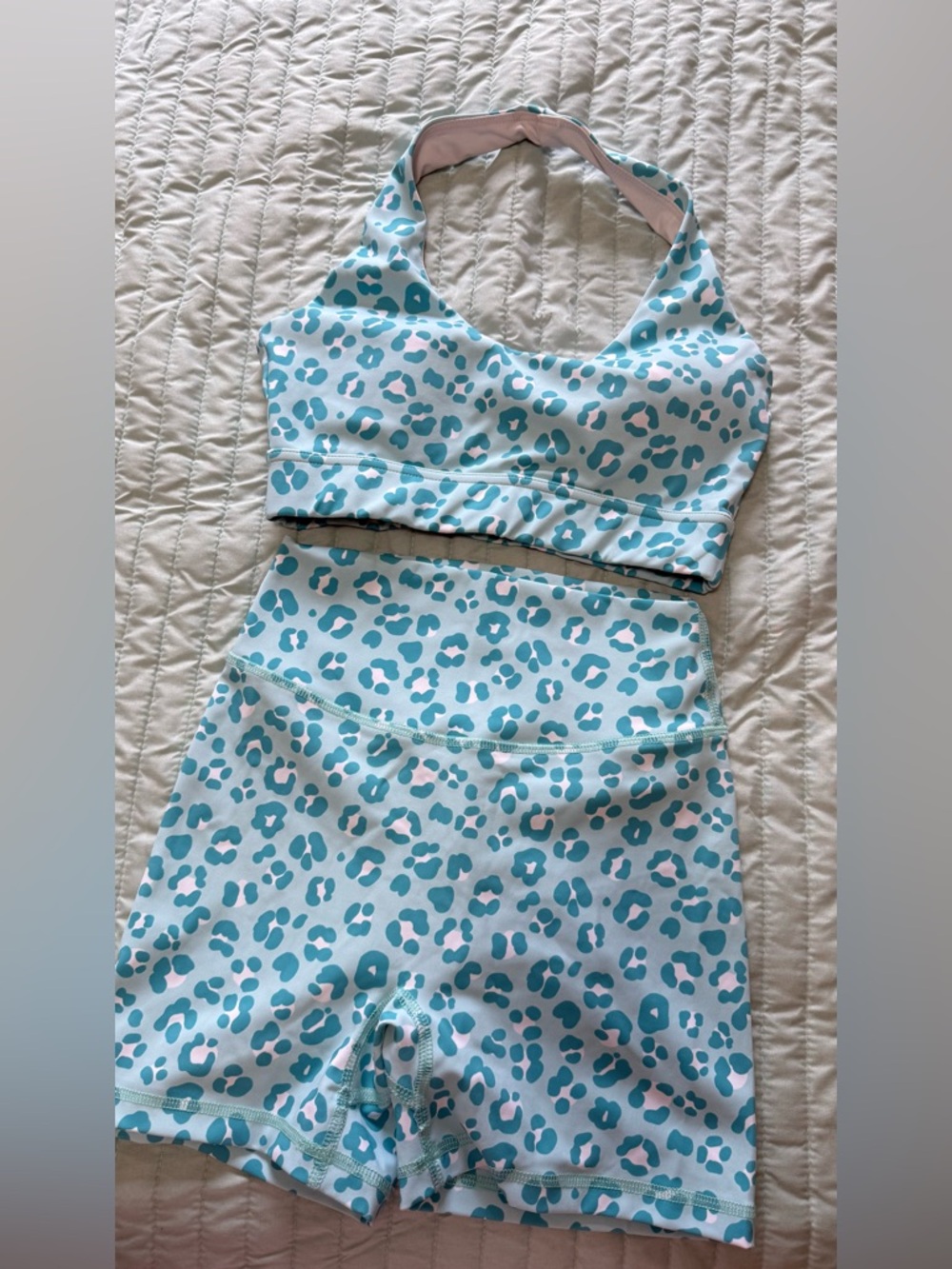 Vixn Seafoam/Teal workout set